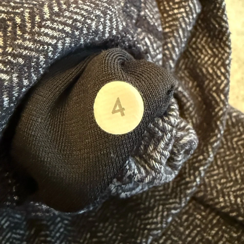Lululemon wunder under leggings, grey, size 4 - Picture 4 of 8